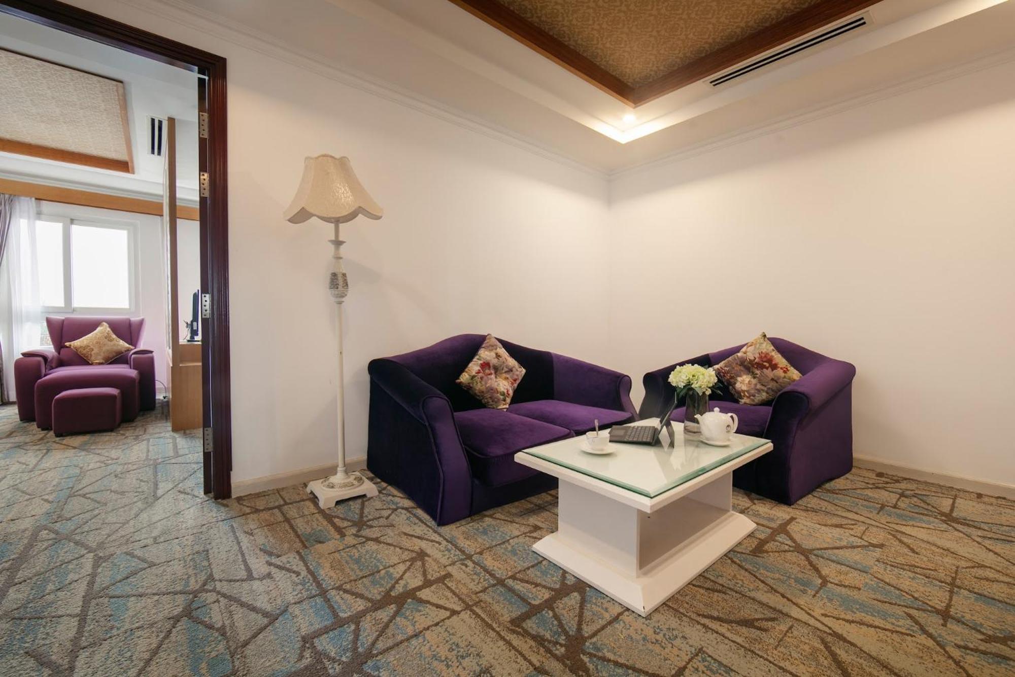 Nesta Hotel Can Tho Bagian luar foto