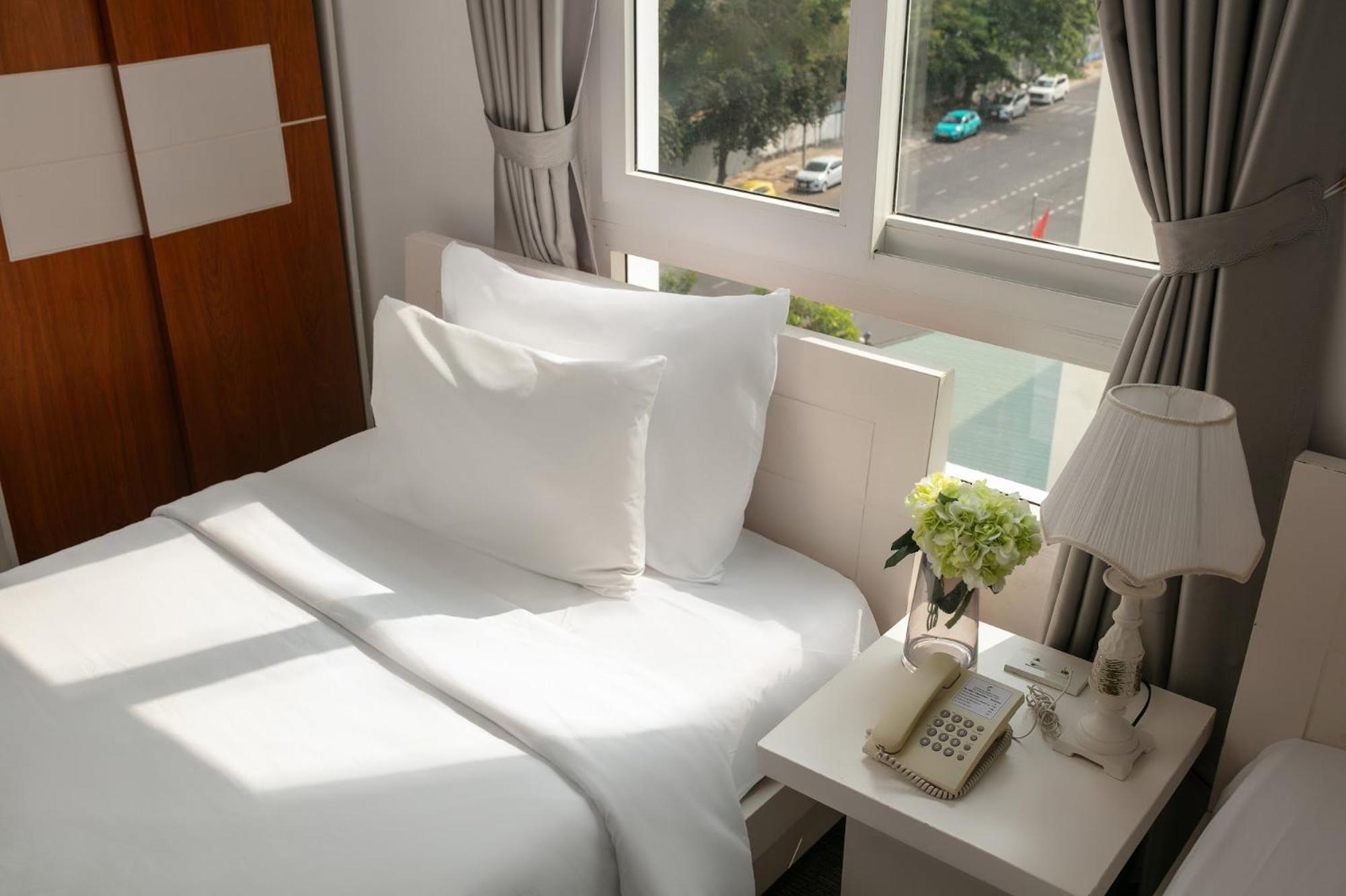 Nesta Hotel Can Tho Bagian luar foto