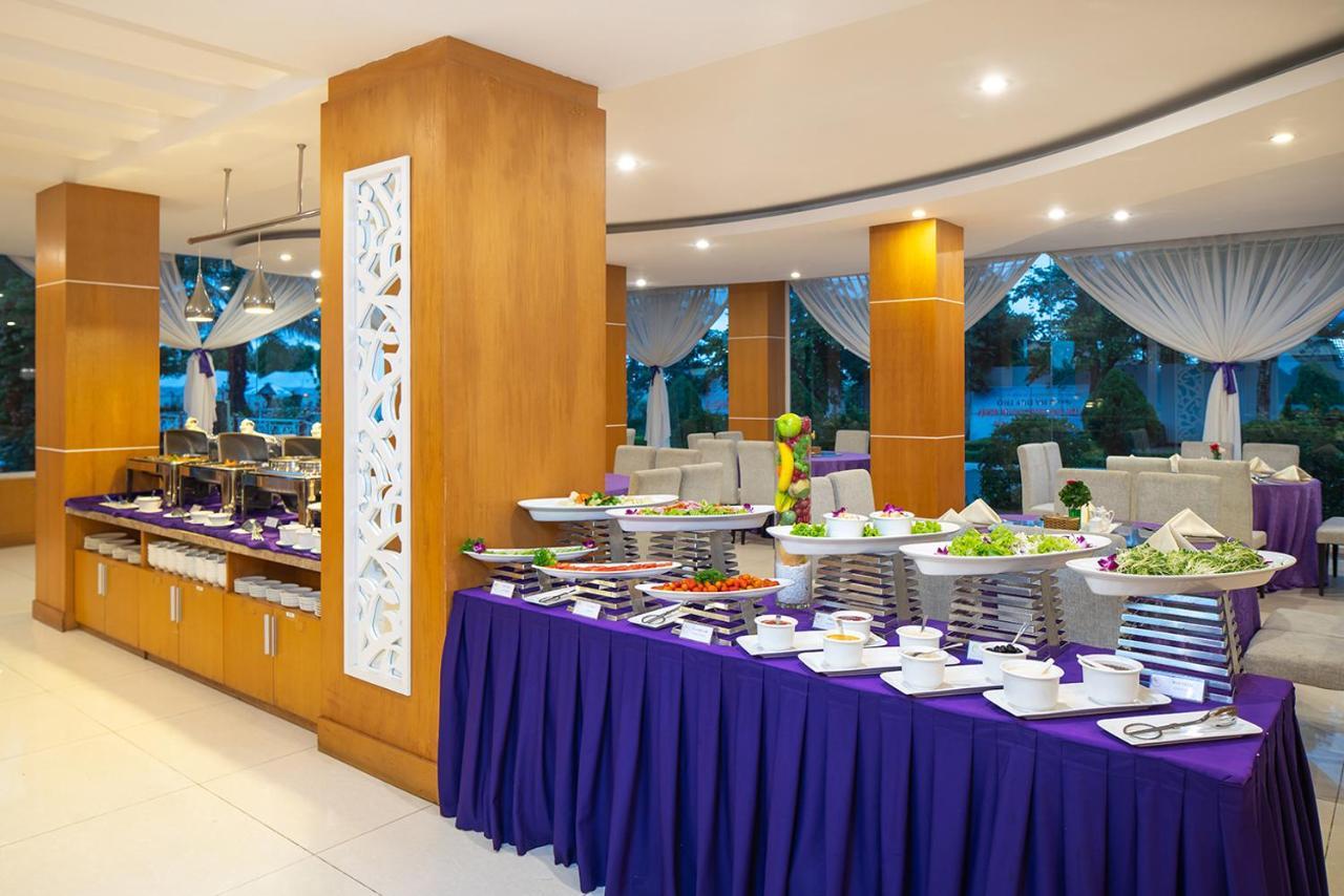 Nesta Hotel Can Tho Bagian luar foto